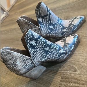 Steve Madden Ankle Boot